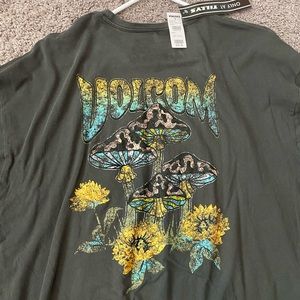 tillys graphic tee